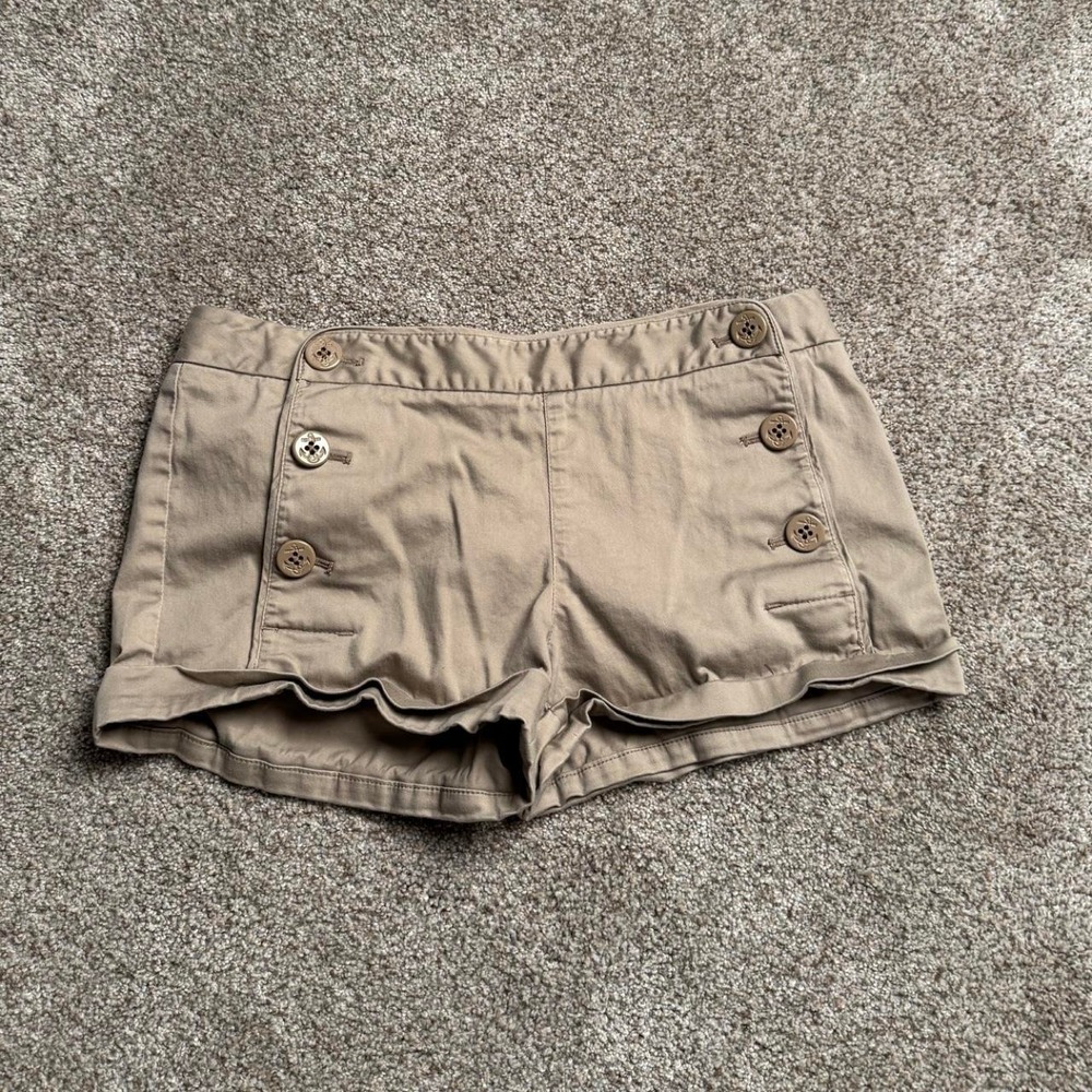 BEIGE Y2K TALULA BUTTON LOW RISE MICRO SHORTS